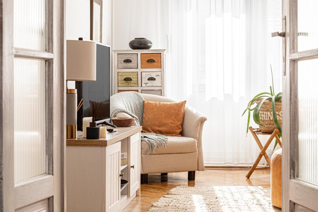 Nala Central Apartment Arad Kültér fotó